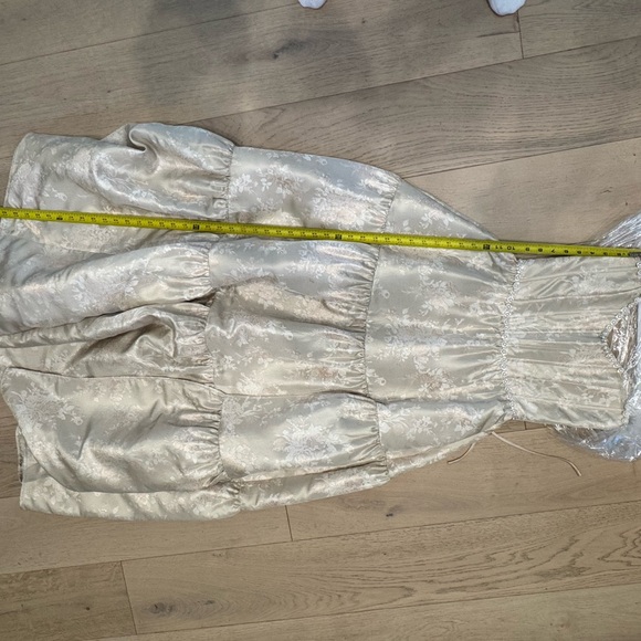 SIZE 6 V. Chapman The Vivian Dress in Taupe Windsor Brocade - Picture 5 of 7